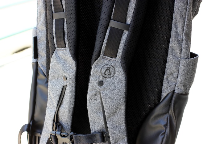 Alchemy Equipment -30L ZIP ACCES DAYPACK-