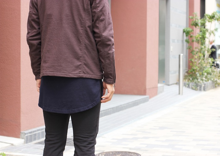 STYLES WITH COLLARLESS ITEMS