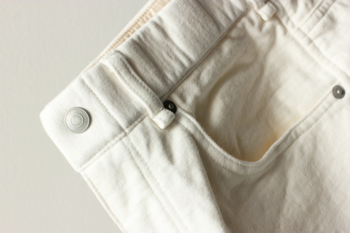 WHITE COLOR