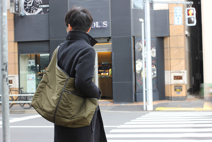×ATMOSPHERE COAT