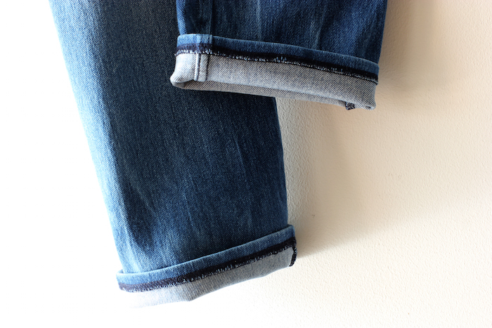 DAY BY DAY -MAZARINE TROUSERS-