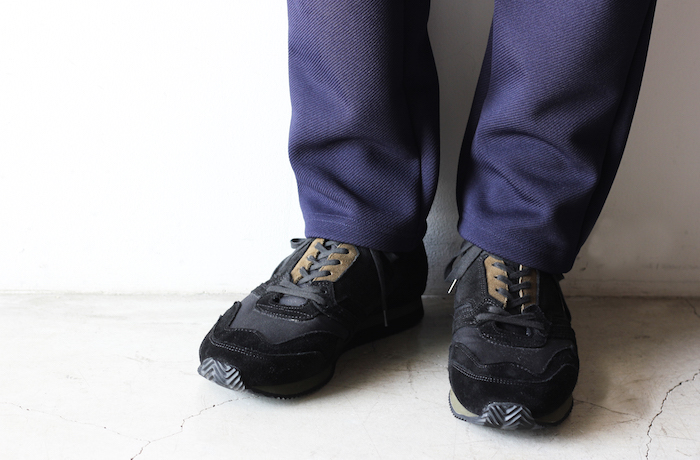 TRACK TROUSERS