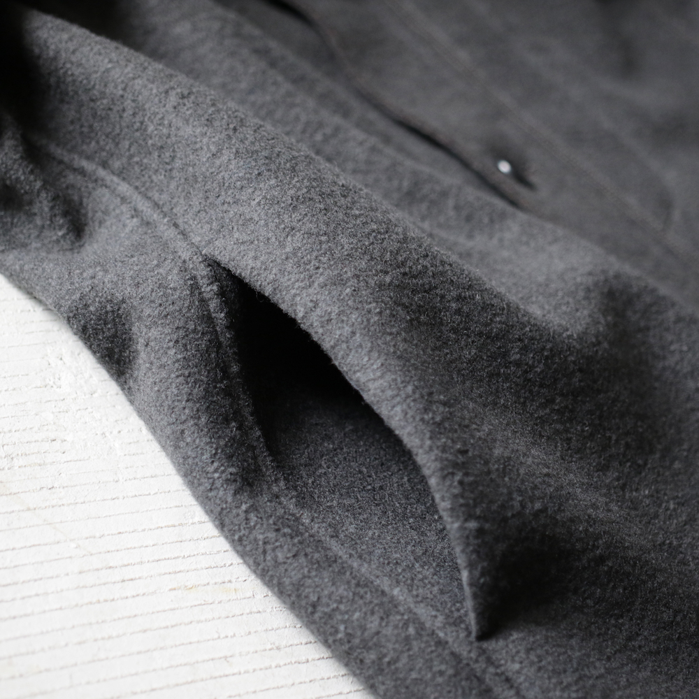 COMPRESSED WOOL CROPPED JACKET | JOURNAL | The Weft CURLY&Co. HEAD STORE