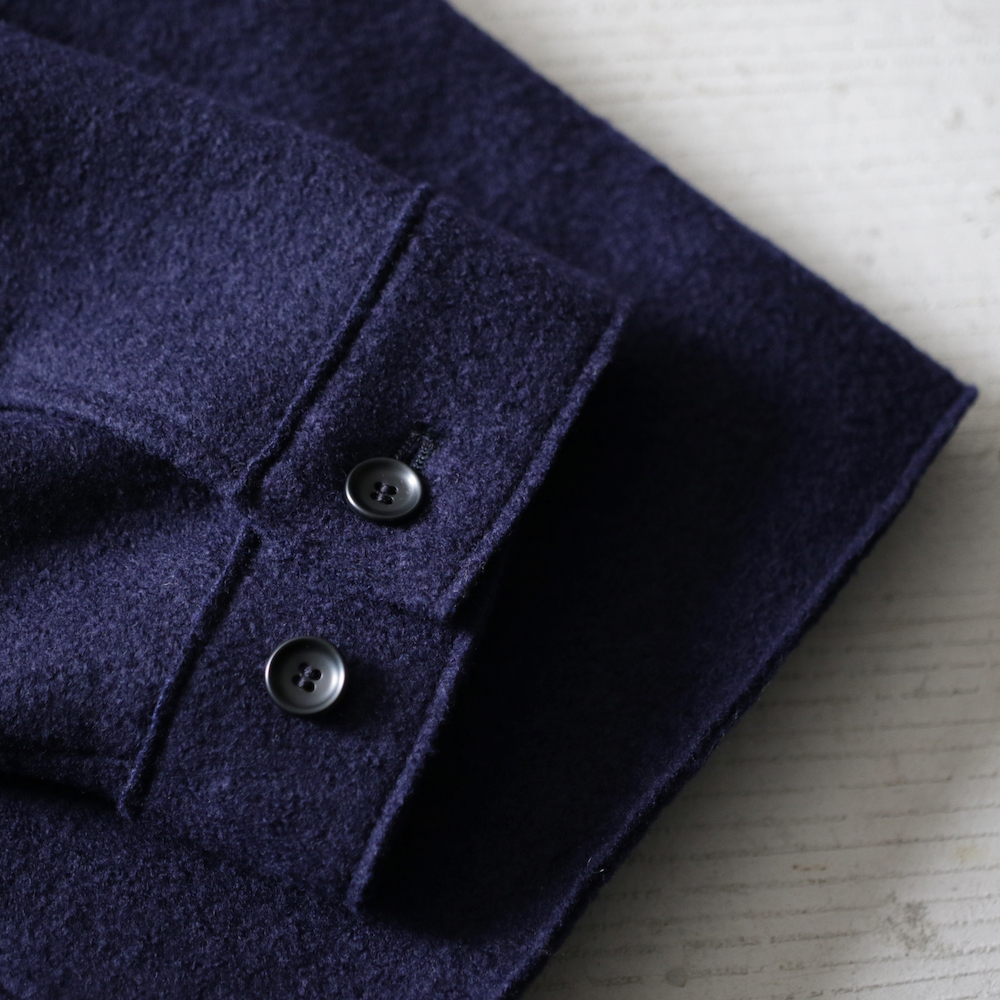 COMPRESSED WOOL CROPPED JACKET | JOURNAL | The Weft CURLY&Co. HEAD STORE