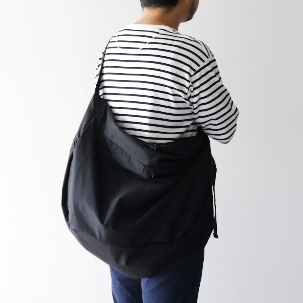 B.T BIG STOMACH BAG -ERA.- | JOURNAL | The Weft CURLY&Co. HEAD STORE