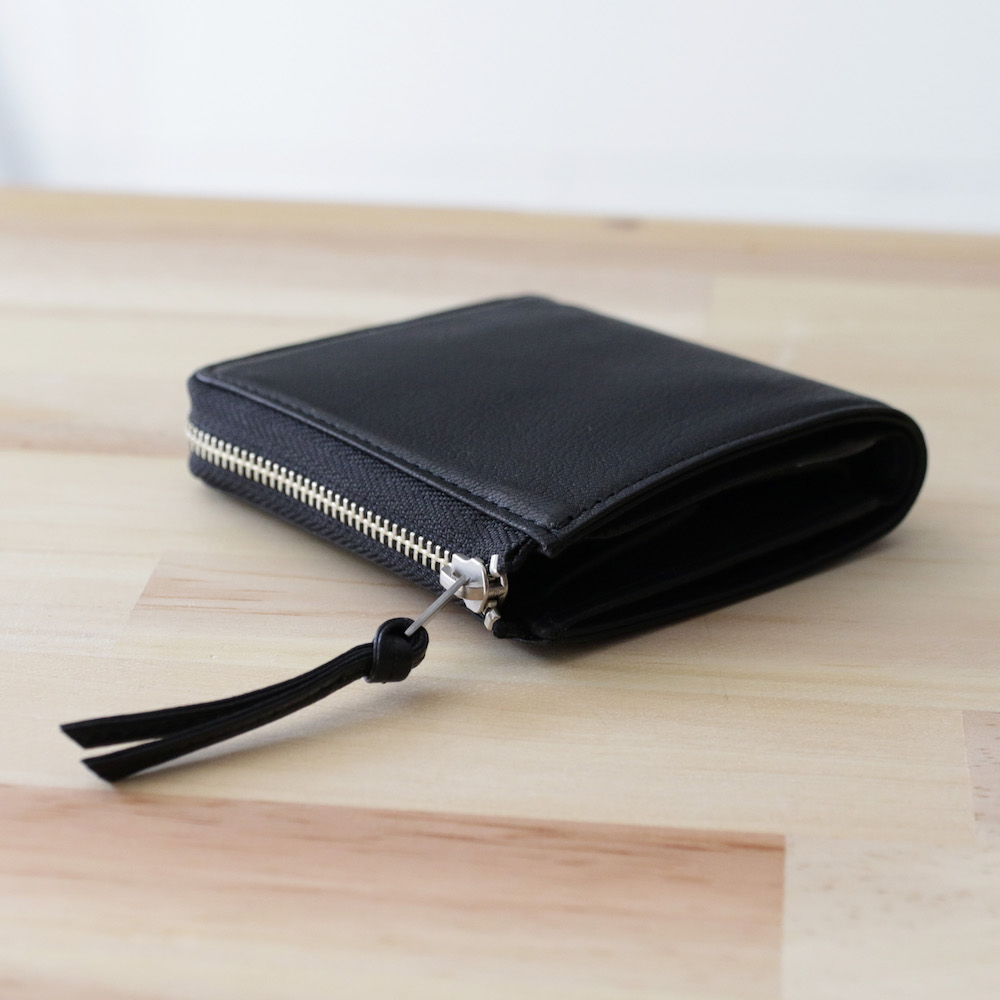 EO GOAT ROUND PALM 転げ落ちる WALLET イーラ ラウンド財布 黒