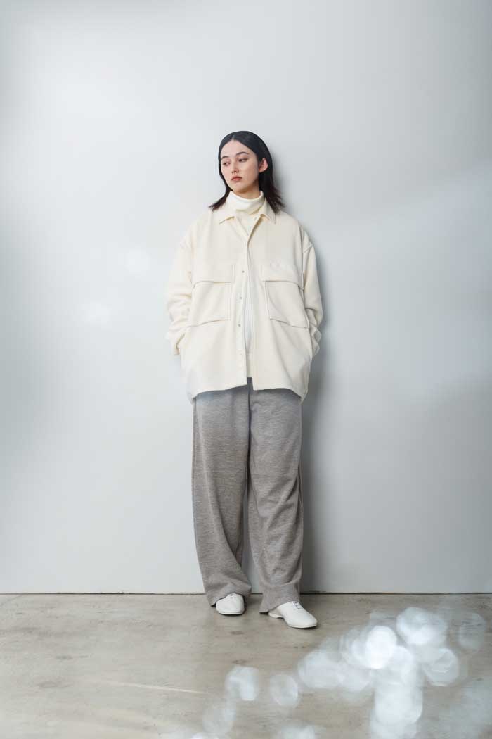 22AW_2468_1920px