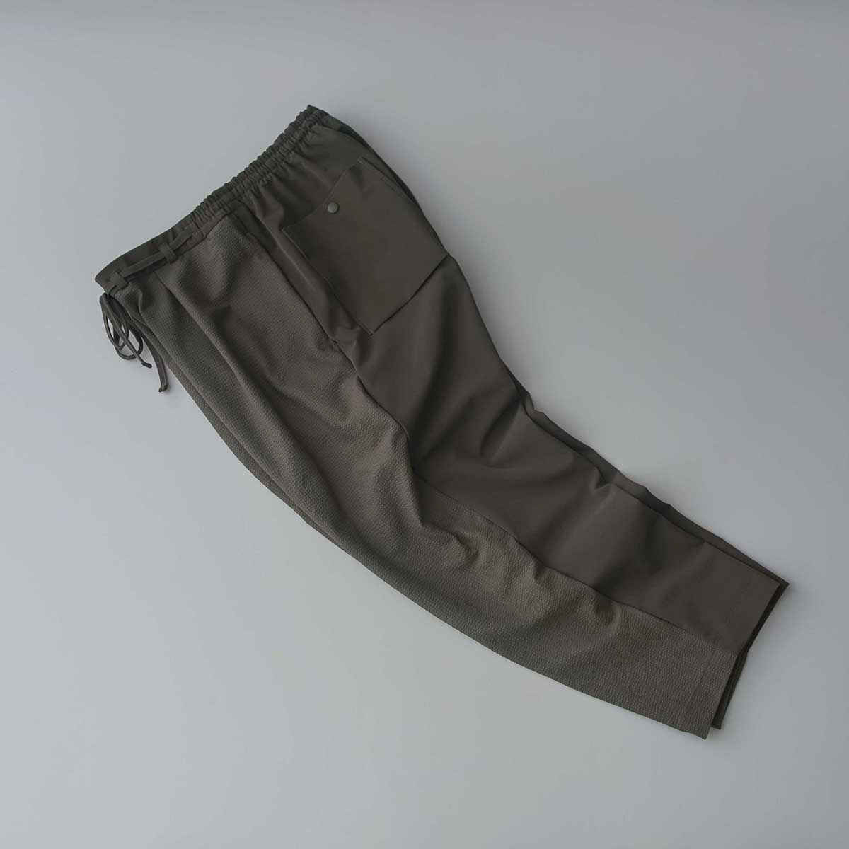 パンツ P-Glinder Faded-effect Cotton Trousers PRODUCTS | 質のいい服やジェンダーレス・ドメスティック